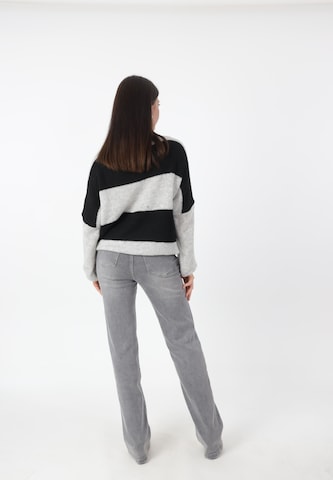 Elara Pullover in Grau