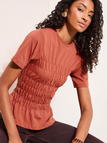 Maglietta di Friends Like These in marrone