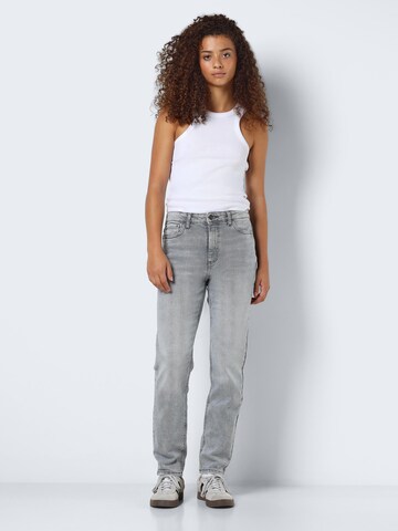 Noisy may Slimfit Jeans 'Moni' in Grau