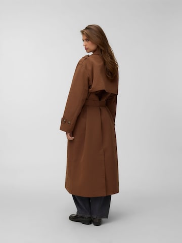 VERO MODA Tussenmantel 'VMChloe' in Bruin