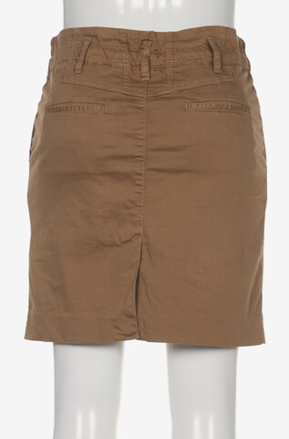 Closed Skirt in M in Brown