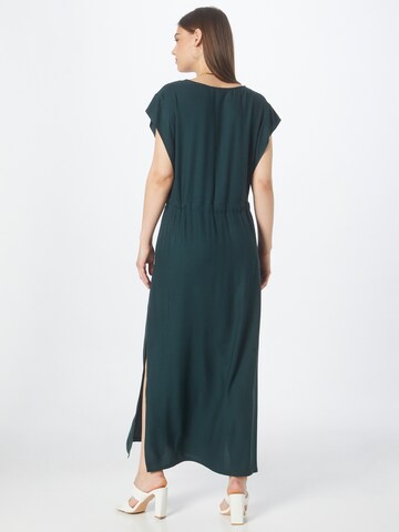 Rochie 'ESTEBENI' de la SKFK pe verde