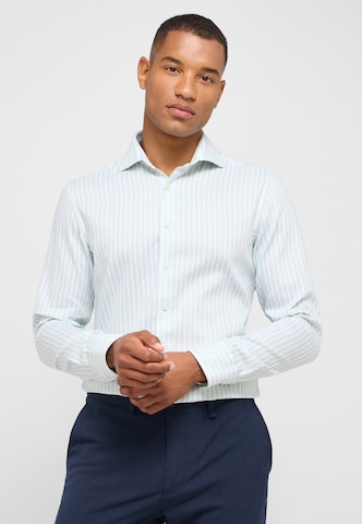 ETERNA Slim fit Button Up Shirt in Green: front