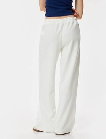 Koton Loosefit Broek in Wit