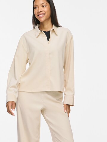 VILA - Blusa 'VICOURDIE' en beige