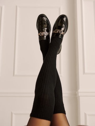 Guido Maria Kretschmer Women Knee High Socks 'Elfi' in Black: front