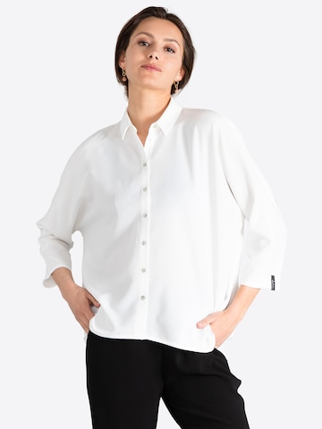 Jascha Stockholm Blouse 'Foucault' in White: front