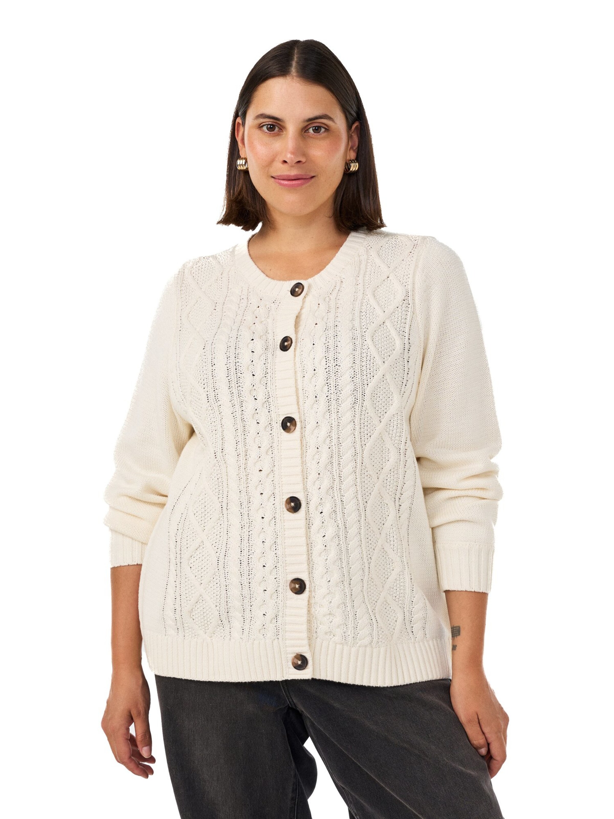 Zizzi Strickjacke 'MEmmi' in Beige: Vorderseite
