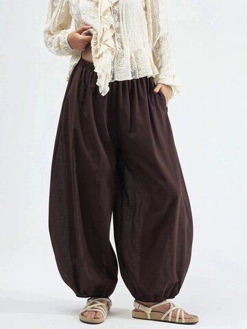 Pantalon Busem en marron : devant