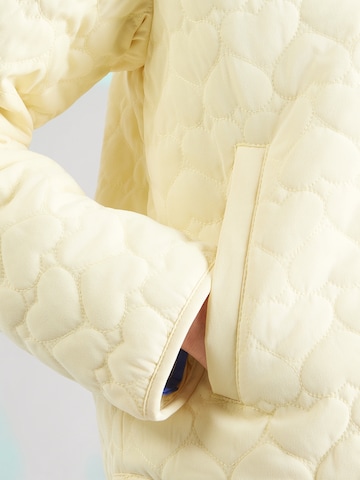 ONLY Átmeneti dzseki 'ONLHEART' - sárga