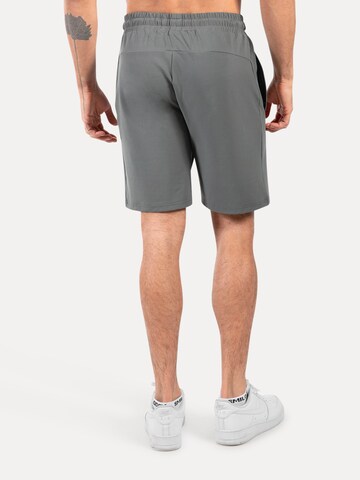 Smilodox Regular Sports trousers in Grey