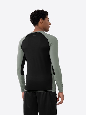 4FTehnička sportska majica - siva boja