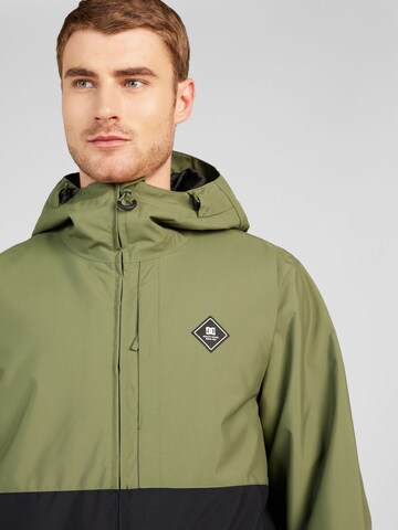 DC Shoes Outdoor jacket in Green