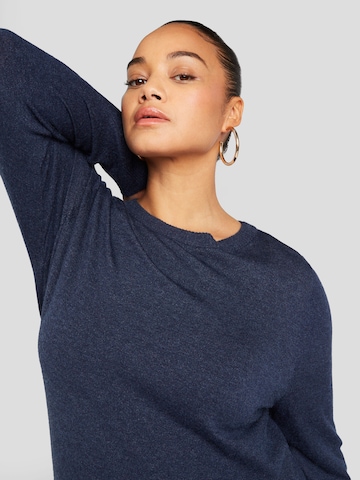 Pull-over 'IBI' ONLY Carmakoma en bleu