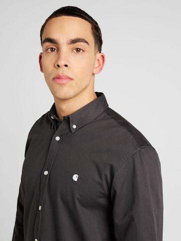 Carhartt WIP - Regular Fit Camisa clássica 'Madison' em cinzento