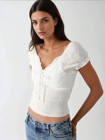 Hiccup Top | bela barva