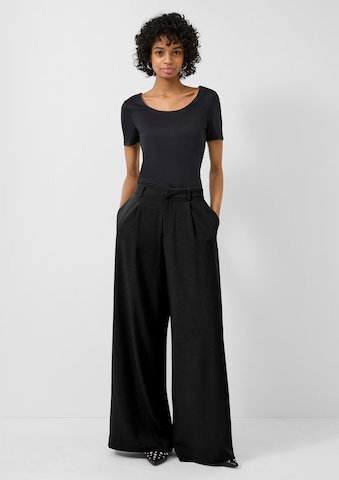 juoda QS Plačios klešnės Klostuotos kelnės