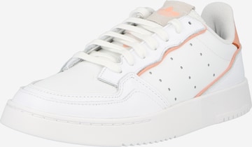 ADIDAS ORIGINALS Sneakers laag 'SUPERCOURT' in Wit: voorkant