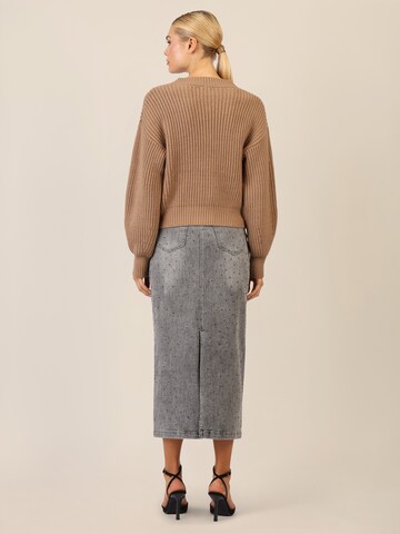 APART Knit Cardigan in Brown