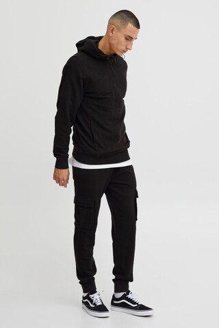 11 Project - Tapered Pantalón 'Dominic' en negro