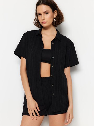 Pantalons de tailleur Trendyol en noir : devant