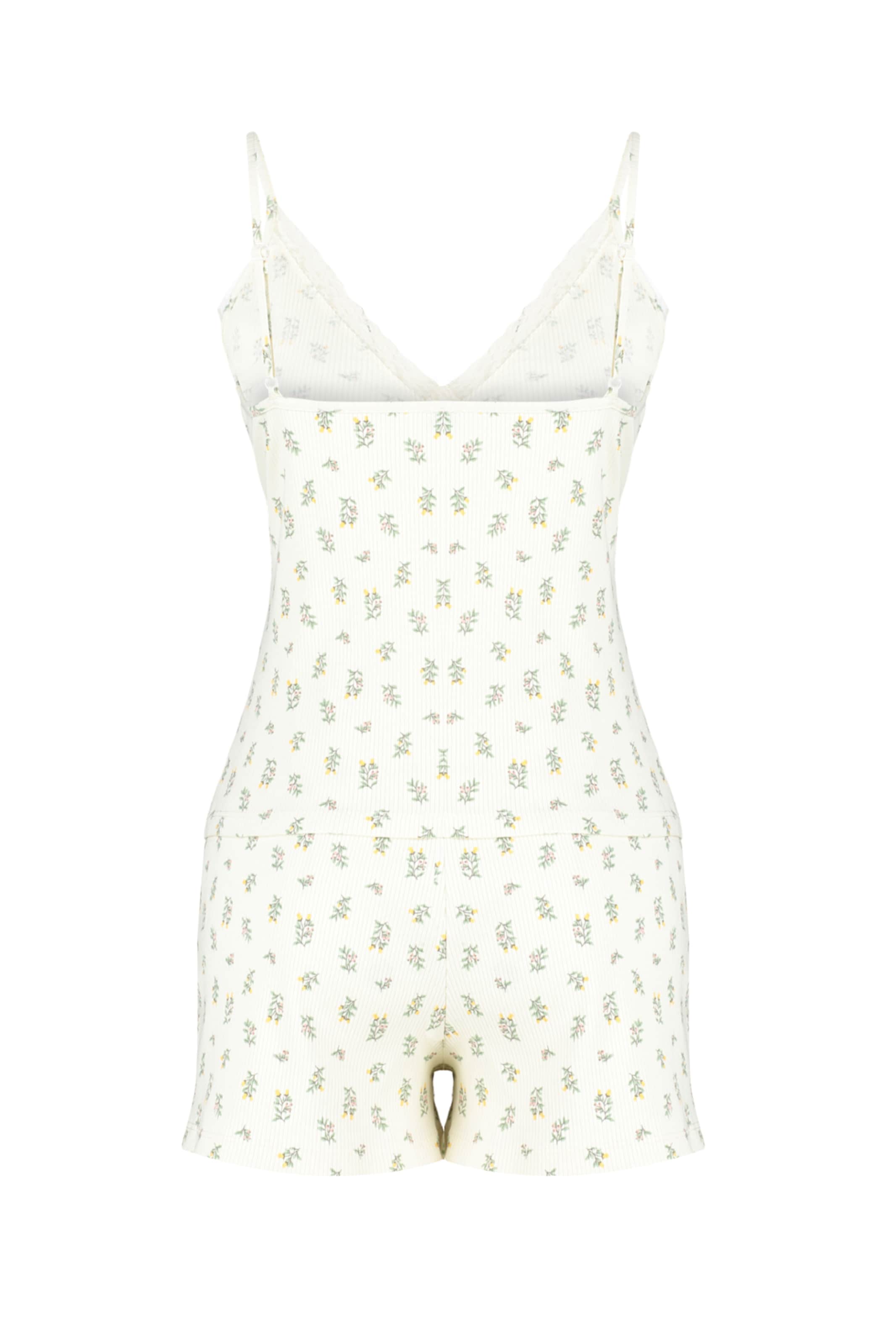 Trendyol Shorty in Beige