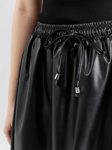 Jupe 'Dorina' ABOUT YOU en noir