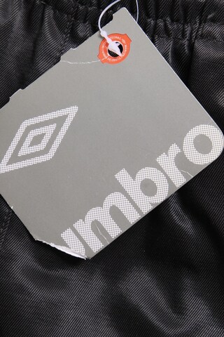 UMBRO Pants in 31-32 in Black