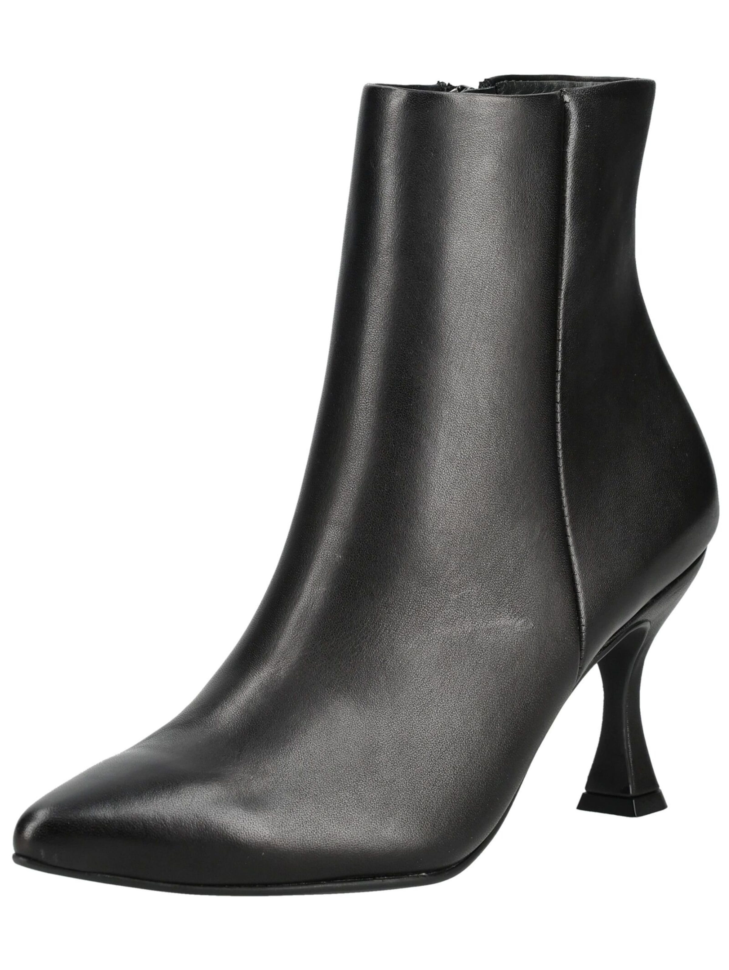 Paul Green Bootie in Black: front