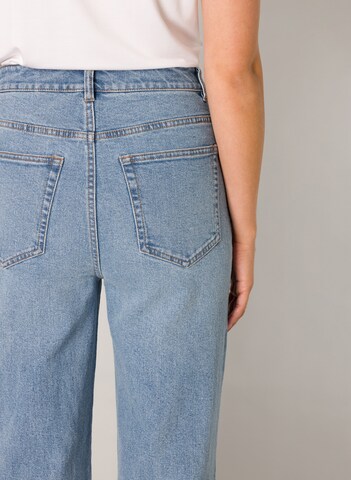 BASE LEVEL Wide leg Jeans in Blue