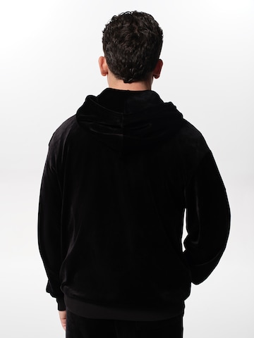 ABOUT YOU x Jaime Lorente Sweatshirt 'Alejandro' in Black