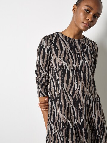 Robe ' ' Apricot en argent