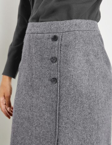 GERRY WEBER Skirt in Grey