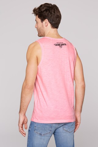 CAMP DAVID Muskelshirt mit Label Print im Used Look in Pink