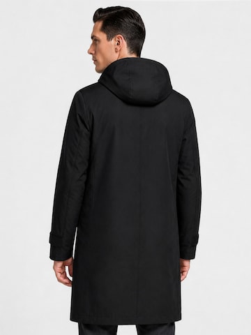 ALLTHEMEN Between-Seasons Coat 'Hülle' in Black