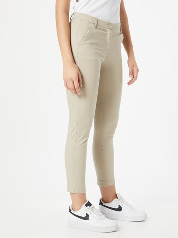 Sisley Slimfit Pressveckad byxa i beige: framsida