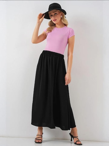 Bigdart Skirt in Black