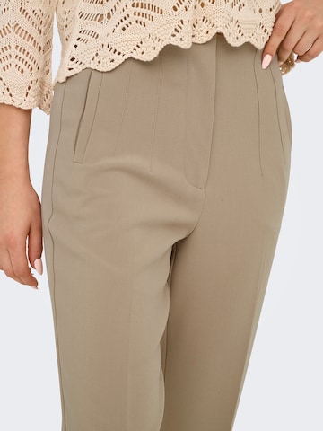 Regular Pantalon à plis 'ONLRaven' ONLY en marron