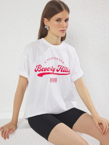 Trendyol Shirt in Beige