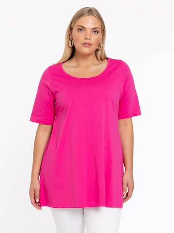 Yoek Shirt in Roze: voorkant