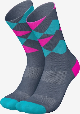 INCYLENCE Athletic Socks 'PEAKS' in Grey: front