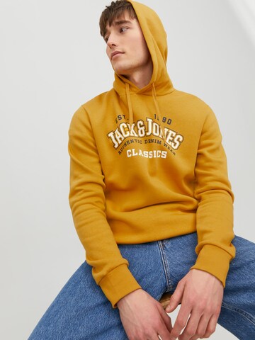 JACK & JONES Sweatshirt in Geel