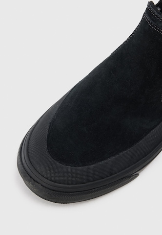 VANS Tennised, värv must