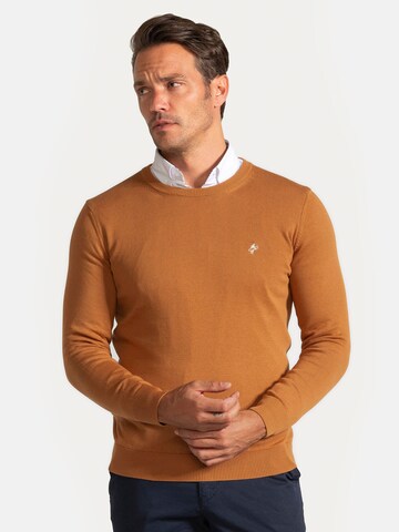 Jacey Quinn Pullover in Braun: Vorderseite