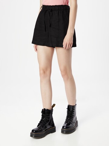 GAP Loosefit Shorts in Schwarz: predná strana