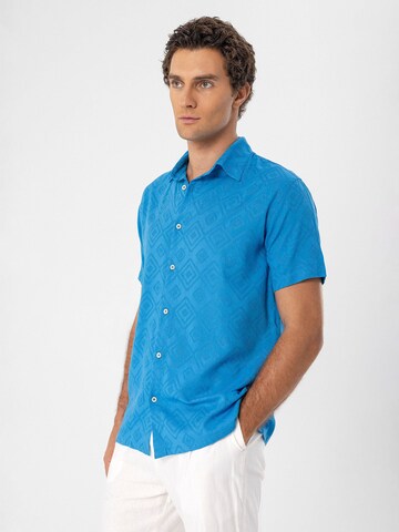 Antioch Regular fit Button Up Shirt in Blue: front