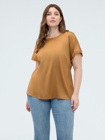 Fiorella Rubino - Blusa en marrón: frente