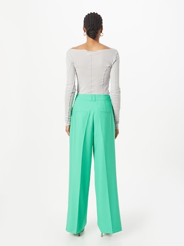 s.Oliver BLACK LABEL Wide leg Pleat-front trousers in Green
