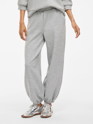 Effilé Pantalon 'VIREFLECT' VILA en gris : devant