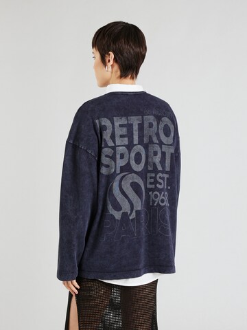 TOPSHOP Sweatshirt in Blue: front